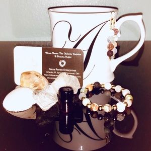 World Traveler Earrings&Bracelet Chakra Lava Set